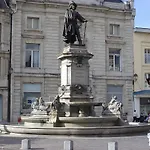 Budget Avec Parking Au Centre-ville Apartment