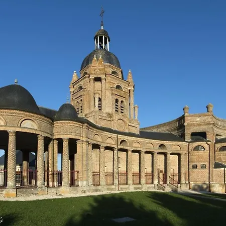 Budget Avec Parking Au Centre-ville Apartmán *