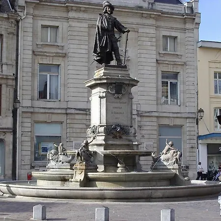 Budget Avec Parking Au Centre-ville Apartmán