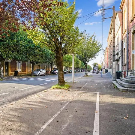 Budget Avec Parking Au Centre-ville Charleville-Mezieres