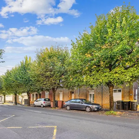 Budget Avec Parking Au Centre-ville Charleville-Mézières