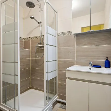 Budget Avec Parking Au Centre-ville Charleville-Mézières